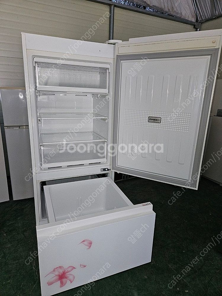 [무료배송설치19] 중고김치냉장고 스탠드형--1