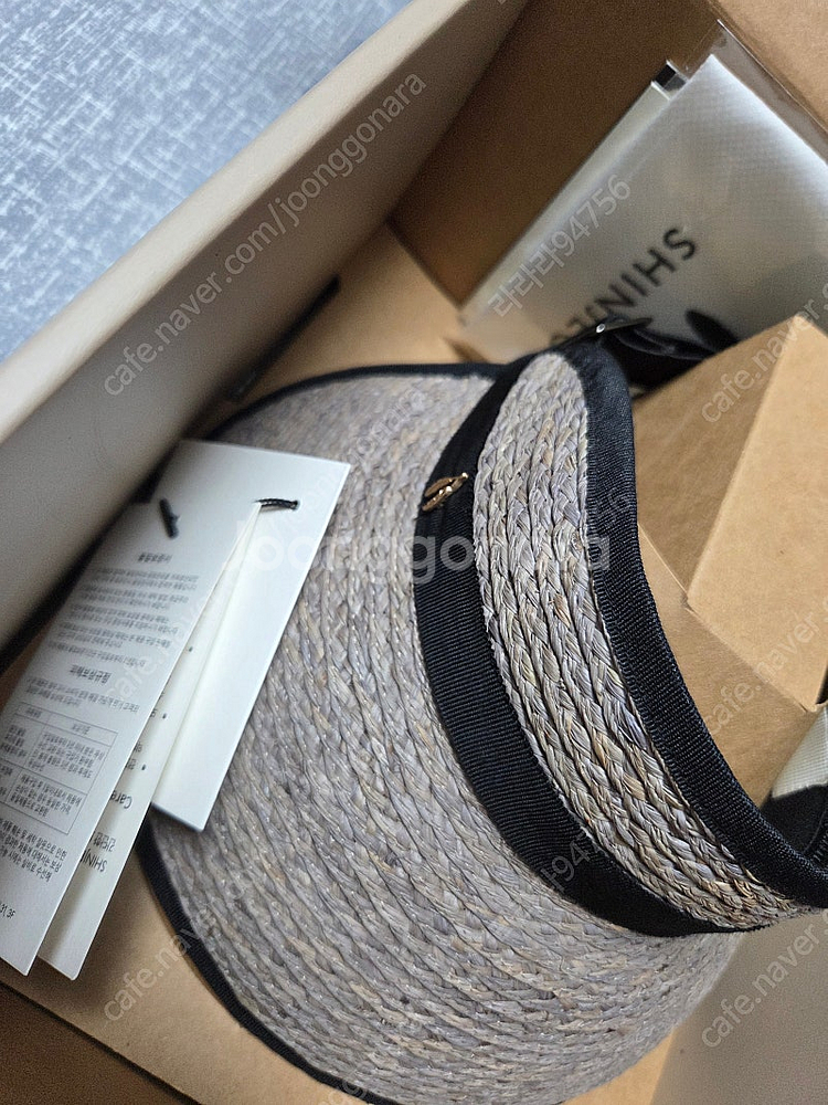 신저 선바이저 까멜리아 그레이(새상품)--3