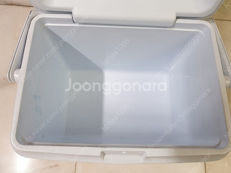 러버메이드 Rubbermaid 아이스박스 판매합니다. ...--7