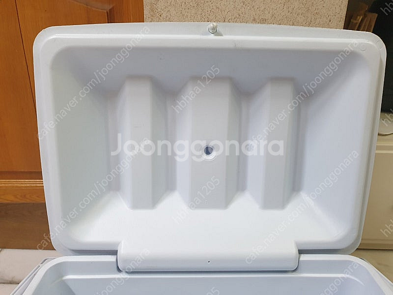 러버메이드 Rubbermaid 아이스박스 판매합니다. ...--8