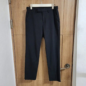 (31)무신사스탠다드 라이트테이퍼드 히든밴딩 슬랙스 여름 차콜그레이