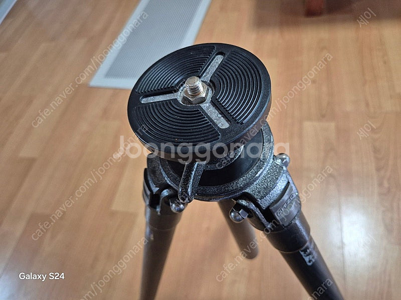 짓죠 3단 카본 삼각대 G1327 대포용 팝니다.--2