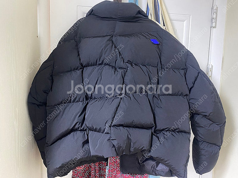 아더 에러 지그재그 패딩 m 팝니다--3