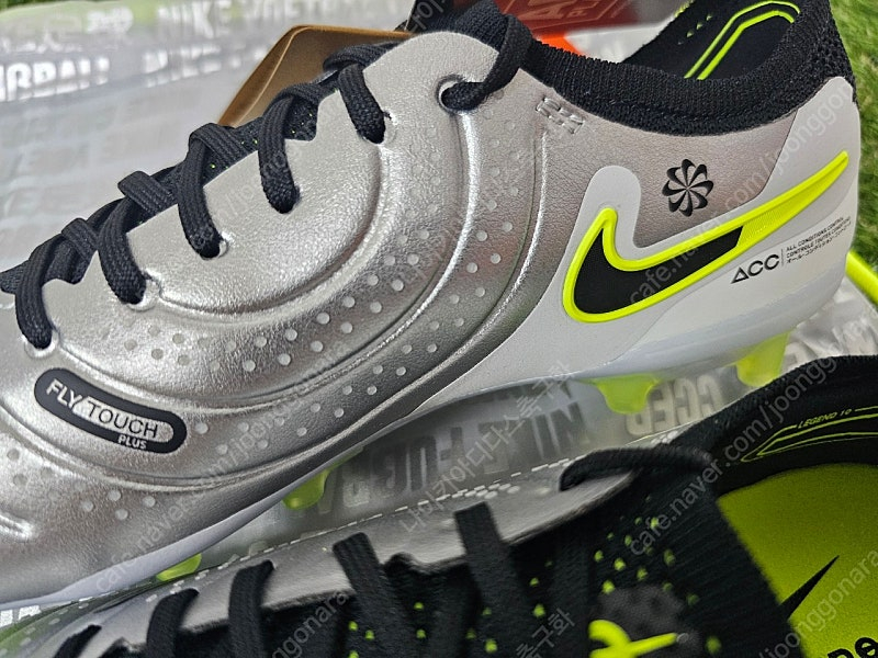 [새상품]나이키 티엠포 레전드10 엘리트 MAD VOLTAGE팩 AG--9