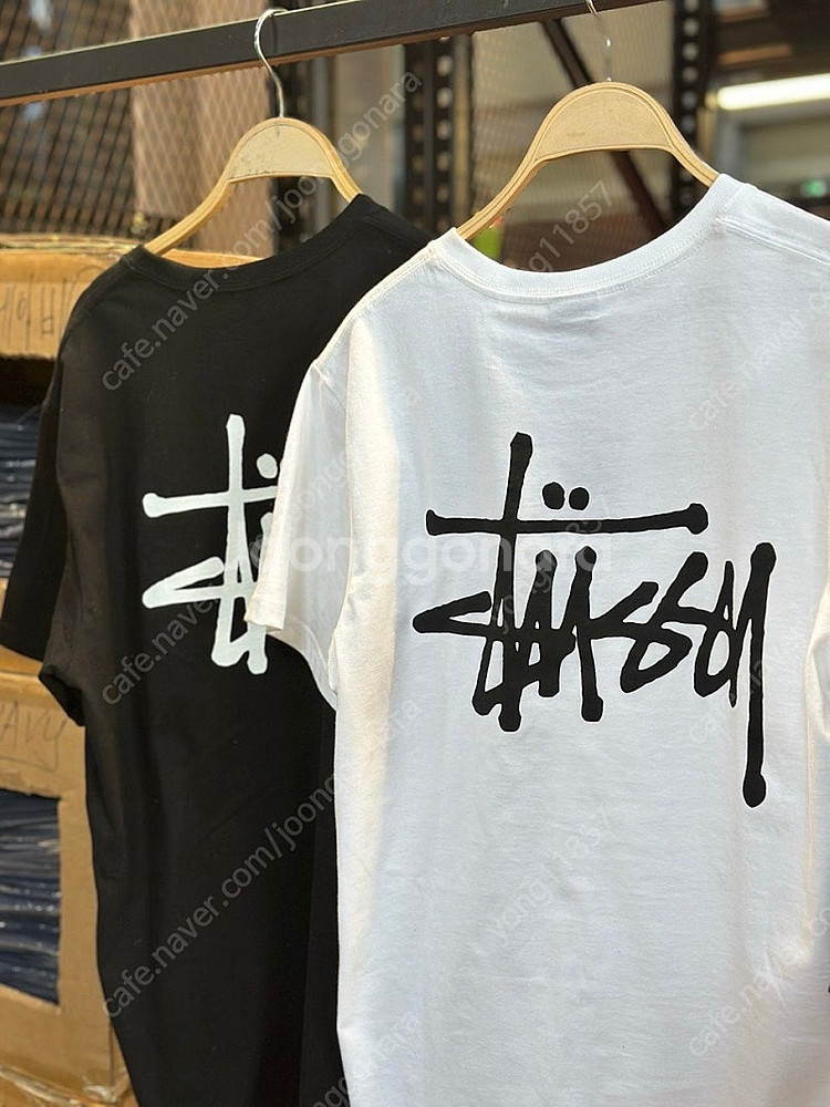 (새상품)스투시(STUSSY) 기본 반팔 라운드 티셔츠--0