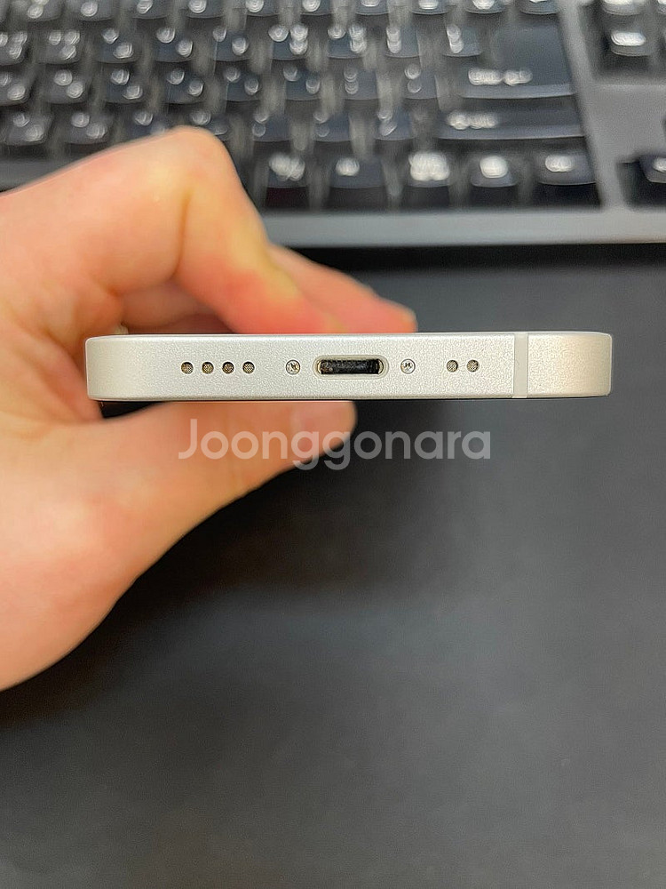 아이폰12미니 64GB 화이트 상태좋은 중고19만팝니다...--6