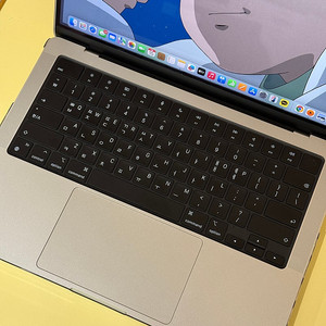 애플 맥북프로14 M4 16GB 512GB 애플케어 S+급