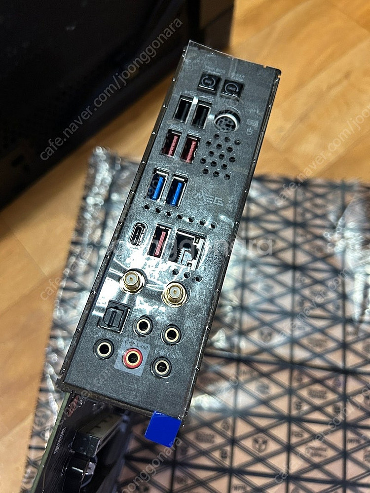 [판매] 인텔 10900K 정품 + MSi Z490 U...--5