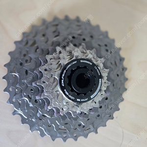 듀라에이스 12단 스프라켓 11-34T 1회 50Km 이내 사용품 + DT swiss exp 세라믹 허브바디 - 내용필독 , 급매 , 오늘 오전 11시 까지만