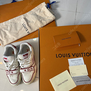 루이비통 트레이너 스니커즈 / Size 7.5, eu40.5