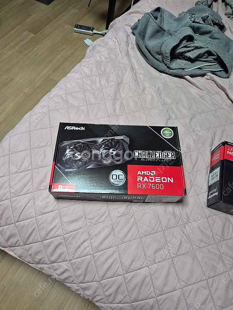 파워컬러 rx 6500 xt 애즈락 rx 7600 둘 ...--0