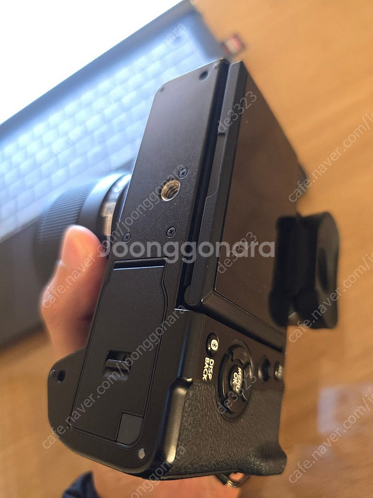 후지필름 XT5 블랙 판매합니다.--5