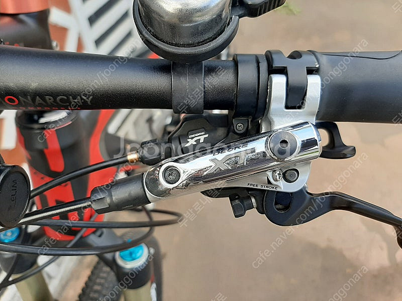 첼로 XC 80--4