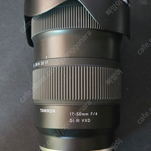 탐론 17-50mm F4 소니 FE용 렌즈 팝니다