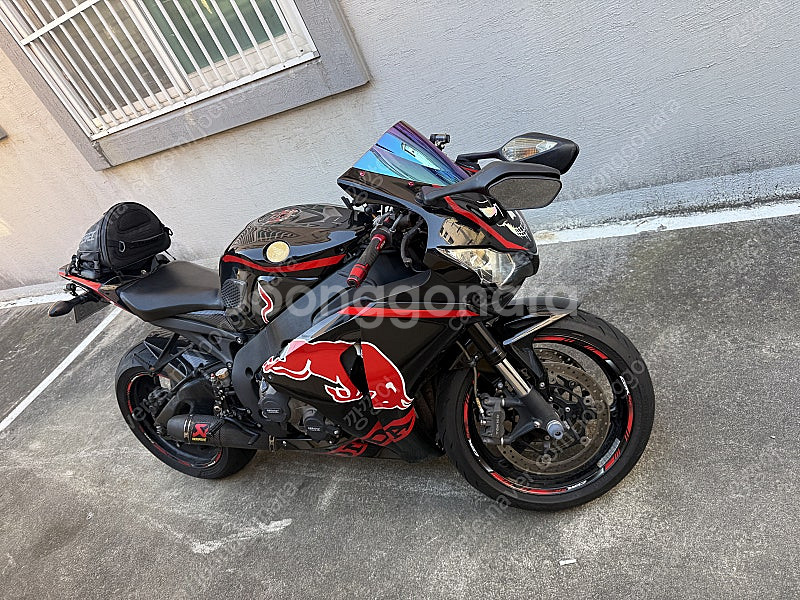 CBR1000rr--1