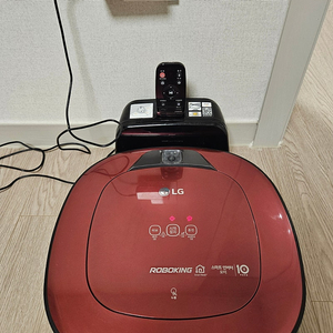 엘지 로보킹 로봇청소기 택배비포함 8만원에 팝니다