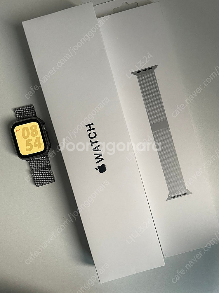 애플워치 se2 44mm 판매합니다--0