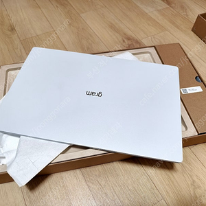 부산직 LG 그램 15 OLED 15Z90ST 2024 990G 슬림