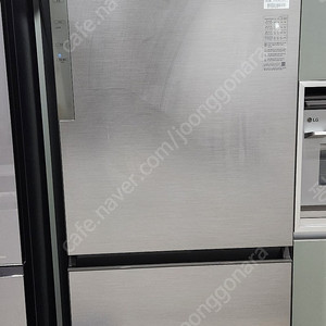 22년 10월 구입ㅡ삼성전자 김치플러스 3도어 328L(RQ33A71B2S9)