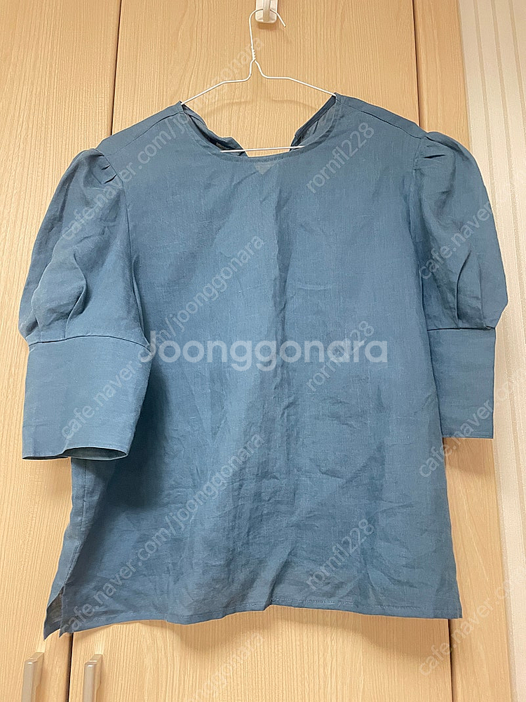 원모어띵 퍼프 블라우스--1