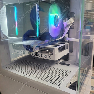 인텔 i5 13400F 16G M.2 500G RTX4060 700W 어항 케이스 본체 (화이트) 신품동일컴