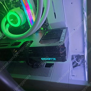 기가바이트 rtx 4080 super 게이밍oc 팝니다.