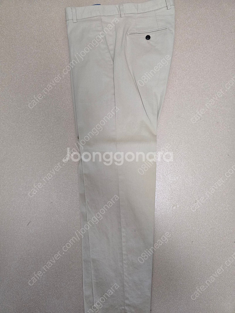하프크라이즈 면바지 베이지색 사이즈 M 택포 2--0