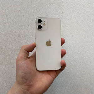아이폰12미니 64GB 화이트 상태좋은 중고19만팝니다.