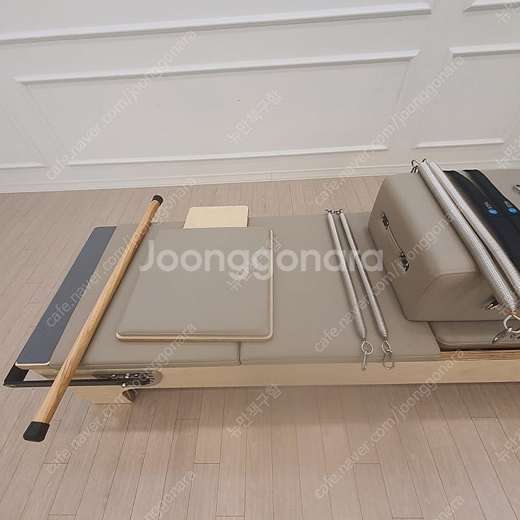 모션케어 콤비리포머 판매합니다(점핑보드, 박스, 스틱,...--2