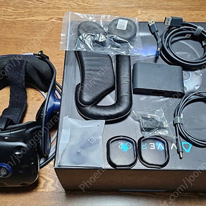 HTC 바이브 프로2 풀박+악세 팝니다