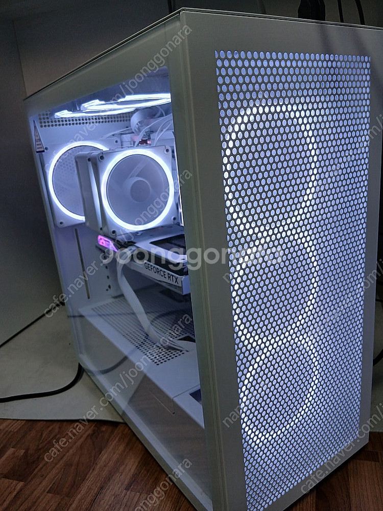 i5 13600kf rtx4070 화이트 게이밍 컴퓨터...--1
