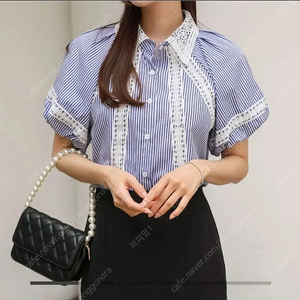 새상품) 고퀄리티 스트라이프 자수 레이스 퍼프소매 블라우스 판매합니다