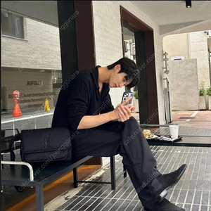 생로랑 에코닐 니키 메신저백 팝니다