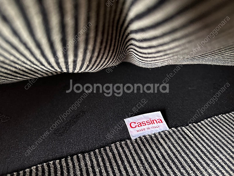 Original Cassina maralunga Vic...--4