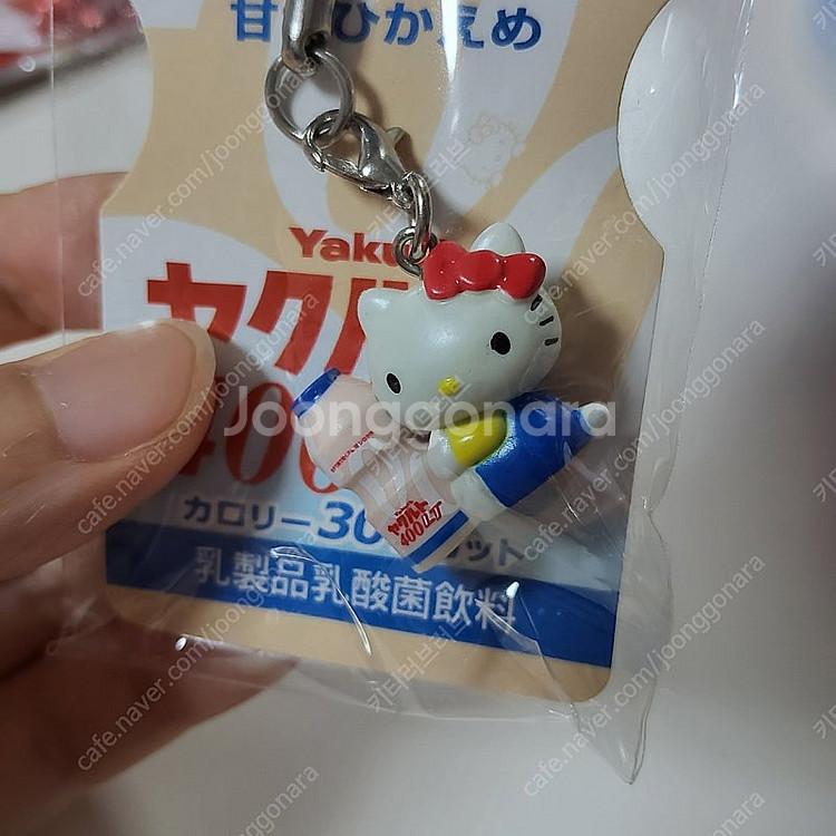 헬로키티 콜라보 한정 요구르트 키티 스트랩 고전 키티 ...--1
