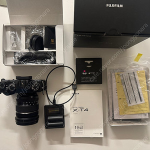 후지 x-t4 블랙바디 판매합니다