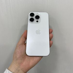 A급. 아이폰16프로 256기가 화이트 팝니다 115만원
