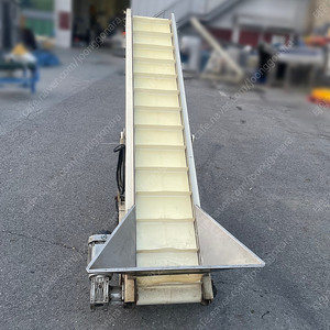 아다치상승컨베어 벨트컨베이어 식품컨베어 라인 2600mm
