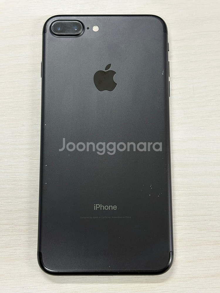 아이폰 7플러스 블랙색상 128용량 상태좋은 무잔상 미파손 단말기 14만 판매합니다--2