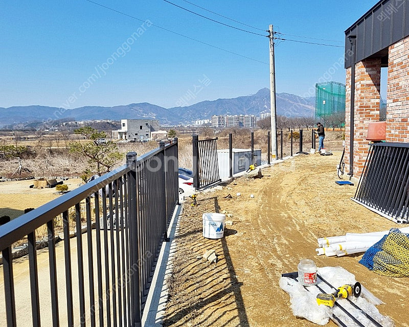 울타리 펜스 철제 휀스 철재 도어 담장 가림막 설치 합...--5