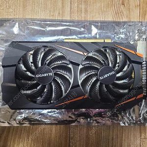기가바이트 1660super 팝니다.