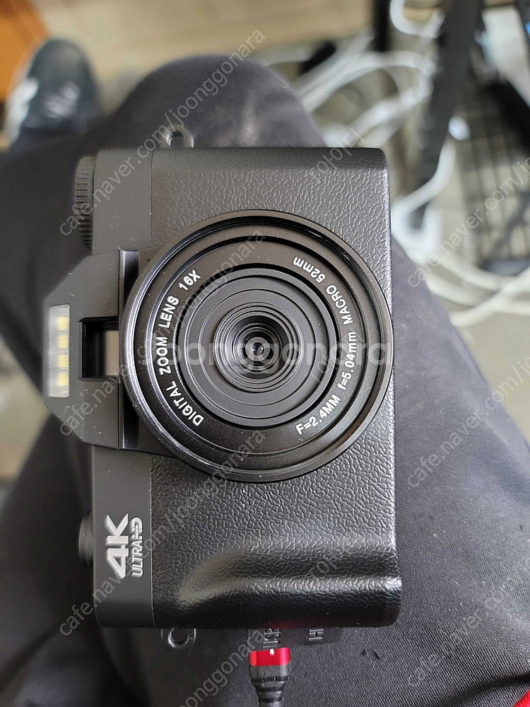 4K 울트라 HD wifi 디지털 카메라 팝니다. 배터...--4