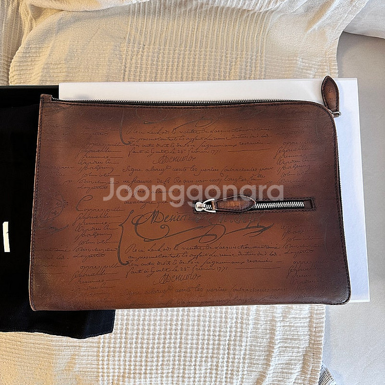 벨루티 니노 TGM 클러치 팝니다~--0