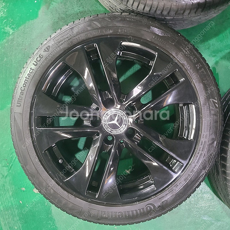 ♡벤츠 w204 중고 17인치 휠 타이어 판매합니다--4