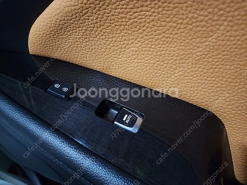 더뉴 K7 도어트림 판매합니다--2