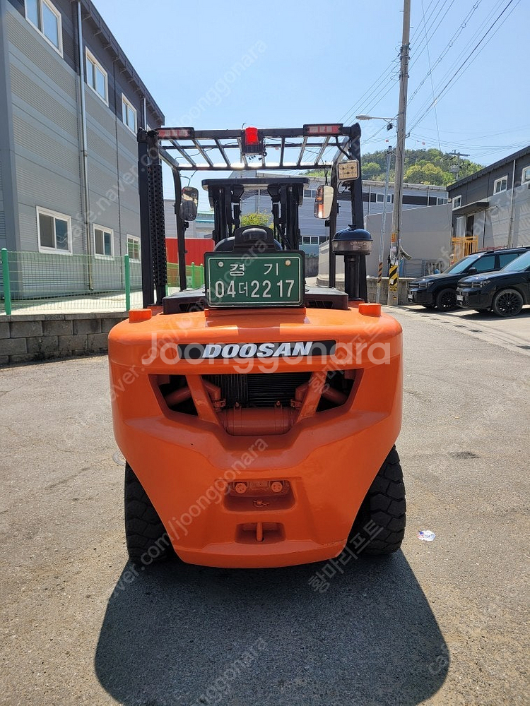 중고지게차 두산4톤 자동발 디젤지게차--6