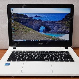 에이서 13인치 Aspire ES1-331 노트북 팔아요.