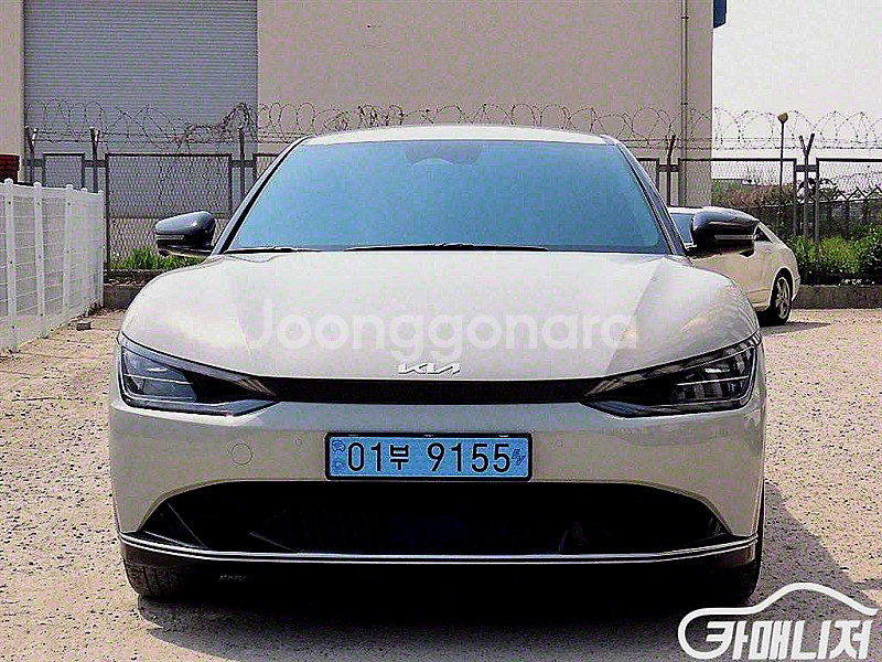 [기아]EV6 롱레인지 AWD 어스 2022 년 전기 중고차 전액할부 중고차리스 중고차수출--0