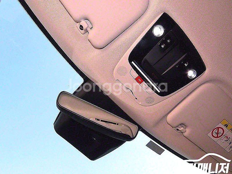 [기아]EV6 롱레인지 AWD 어스 2022 년 전기 중고차 전액할부 중고차리스 중고차수출--6