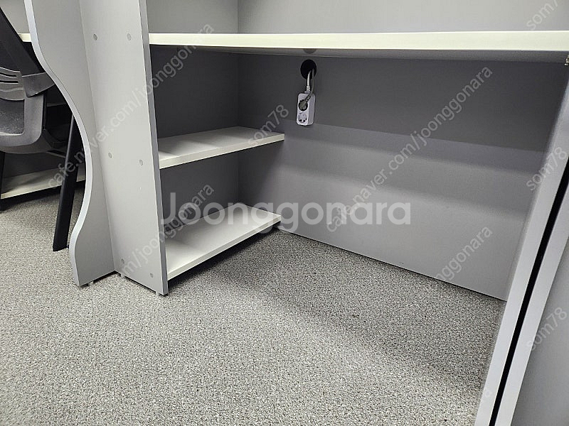 독서실 책상 판매 조명 4단계 조절/충전기 사용 가능--1